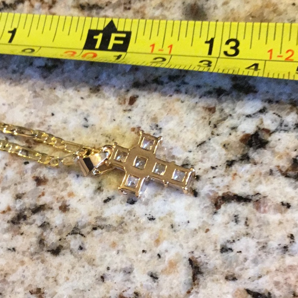 NWNT Cross Necklace - Picture 8 of 11